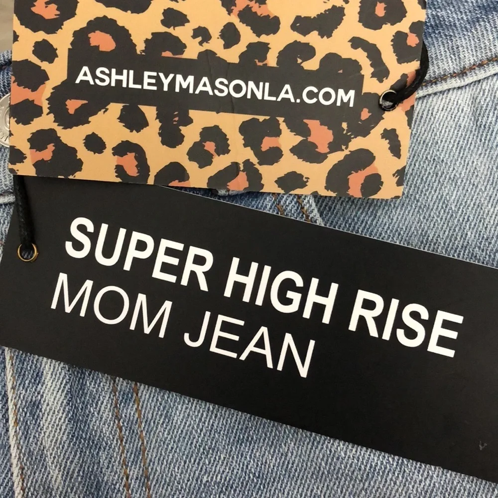 𝅺NWT Ashley Mason Super High Rise Mom Jeans | Size 11 - Picture 11 of 15